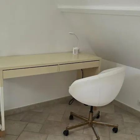 Au Calme Pour 2 Personnes Gadencourt